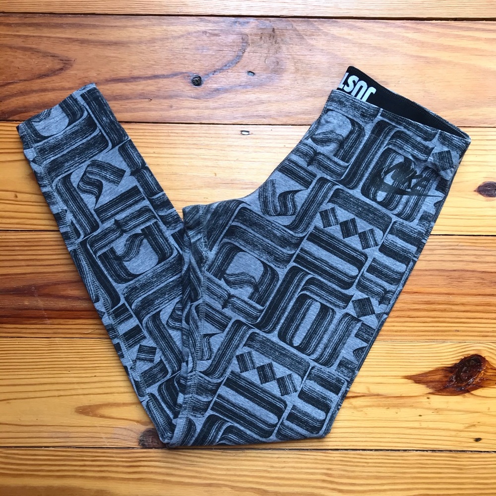 Nike Grey Black Cotton Leggings, EUC, M